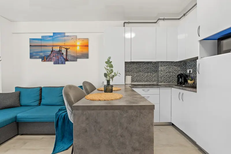 Apartament cu accente turcoaz, Ansambluri noi, fotografia 3