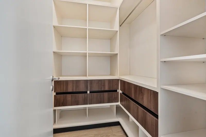 Apartament cu accente verzi, Ansambluri noi, fotografia 16