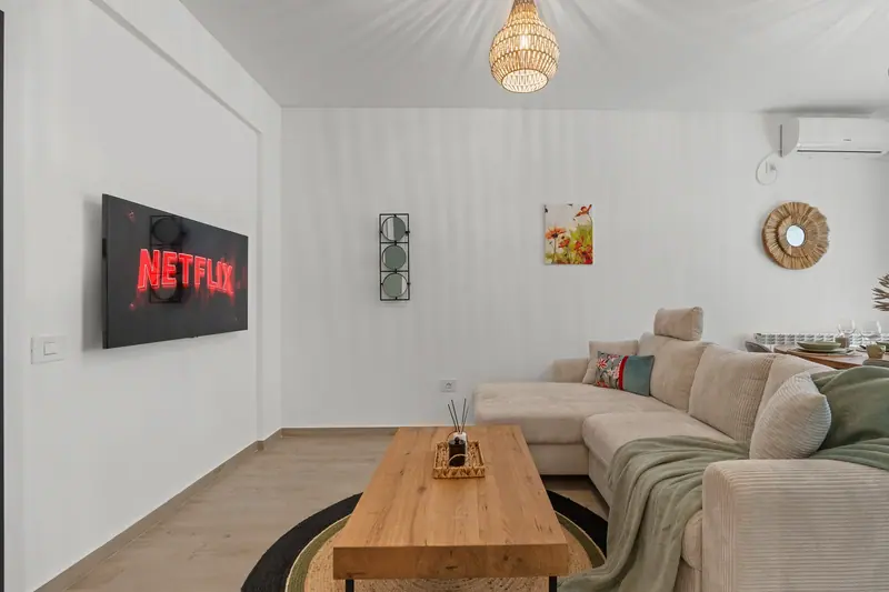 Apartament într-un ansamblu cu piscină, Meraki, fotografia 11
