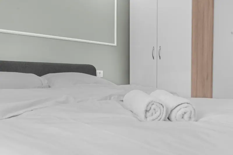 Apartament cu baghete decorative și accente turcoaz, Str. Vasile Pârvan, București, fotografia 9