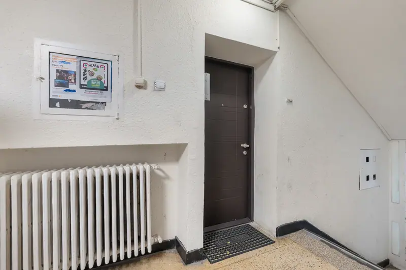Apartament cu baie din marmură neagră, București, fotografia 21