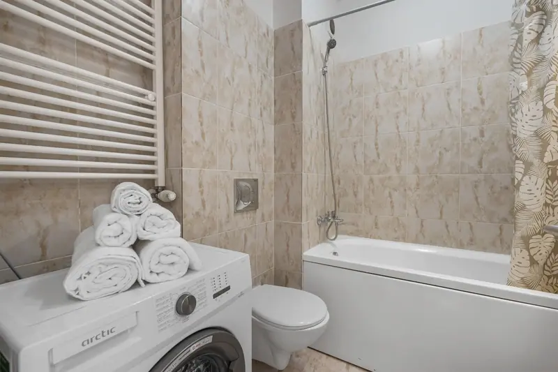 Apartament cu balcon și vedere deschisă, Mihai Bravu, București, fotografia 3