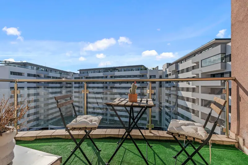 Apartament cu balcon și vedere deschisă, Mihai Bravu, București, fotografia 18