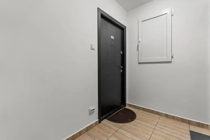Apartament cu balcon și vedere deschisă, Mihai Bravu, București, fotografia 21