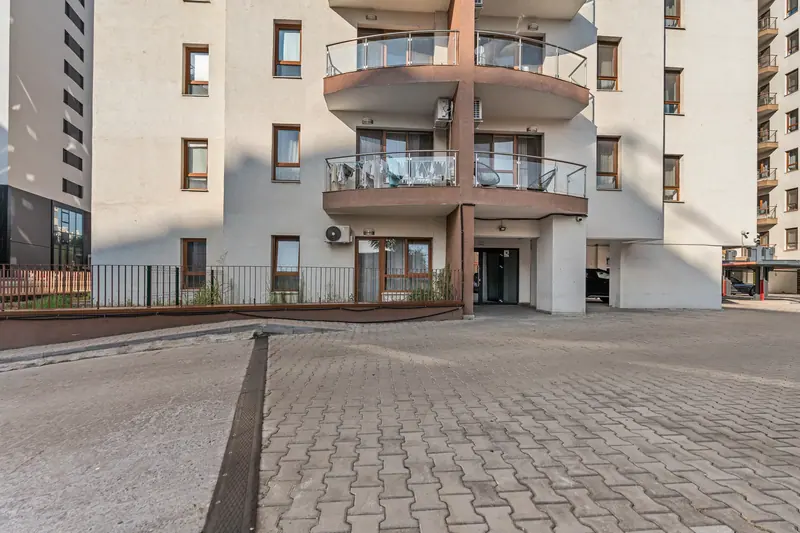 Apartament cu balcon și vedere deschisă, Mihai Bravu, București, fotografia 23