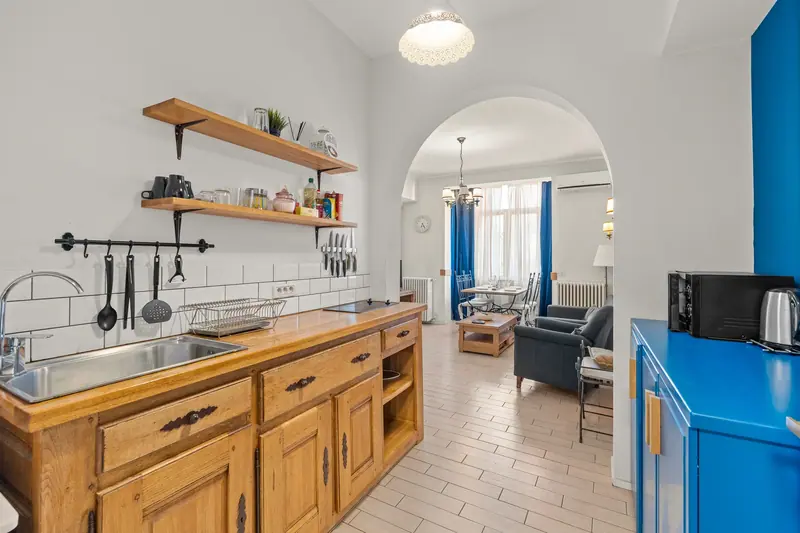 Apartament cu bucătărie albastră și arcadă, Str. Batiștei, București, fotografia 3