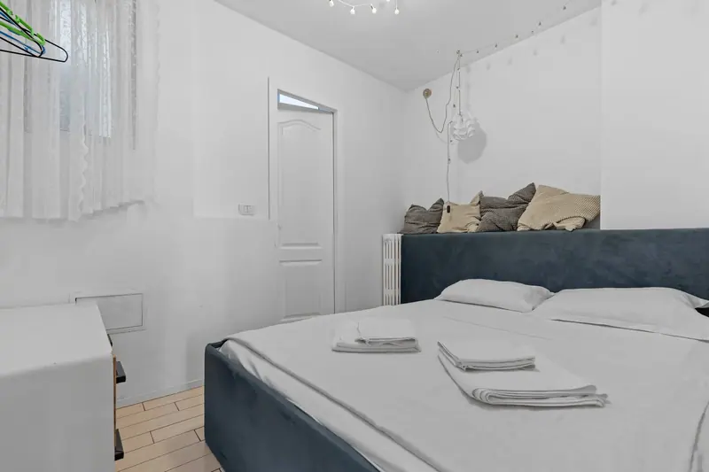 Apartament cu bucătărie albastră și arcadă, Str. Batiștei, București, fotografia 14