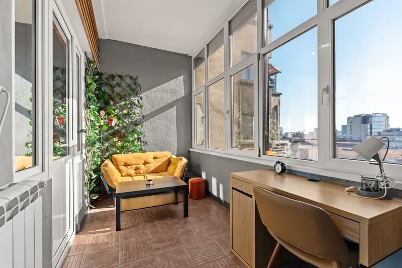 Apartament cu perete din cărămidă și tavan din lemn, Bd. Nicolae Bălcescu, București, fotografia 12
