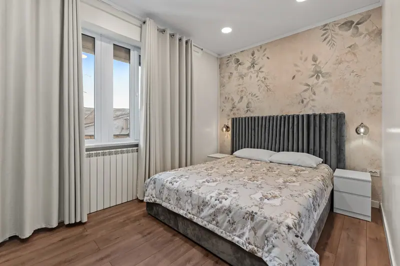 Apartament cu perete din cărămidă și tavan din lemn, Bd. Nicolae Bălcescu, București, fotografia 14