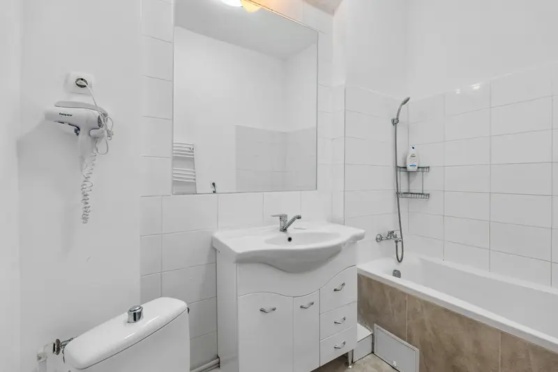 Apartament cu tavane înalte într-o clădire istorică, Calea Moșilor, București, fotografia 13