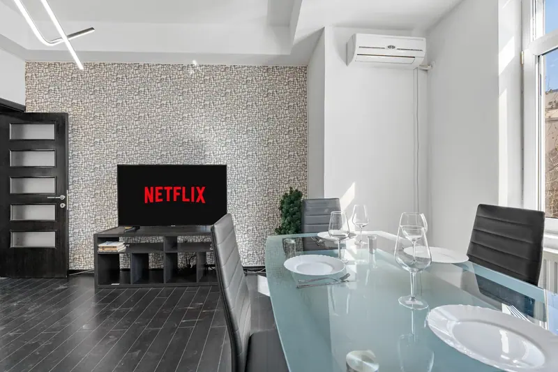 Apartament contemporan cu canapea albastră, Bd. Regina Maria, București, fotografia 4