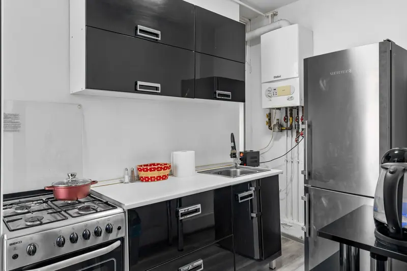 Apartament contemporan cu canapea albastră, Bd. Regina Maria, București, fotografia 9