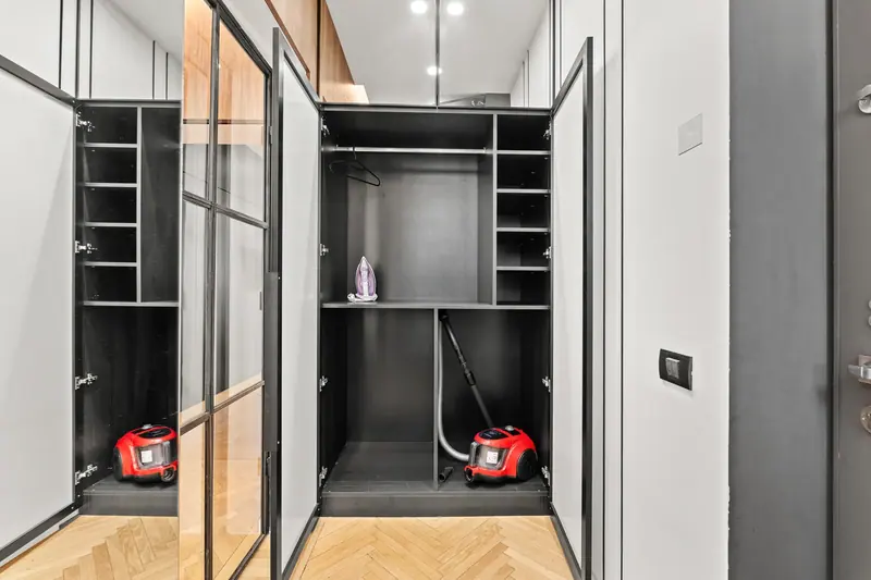 Apartament de design cu accente teracotă, Str. C.A. Rosetti, București, fotografia 3