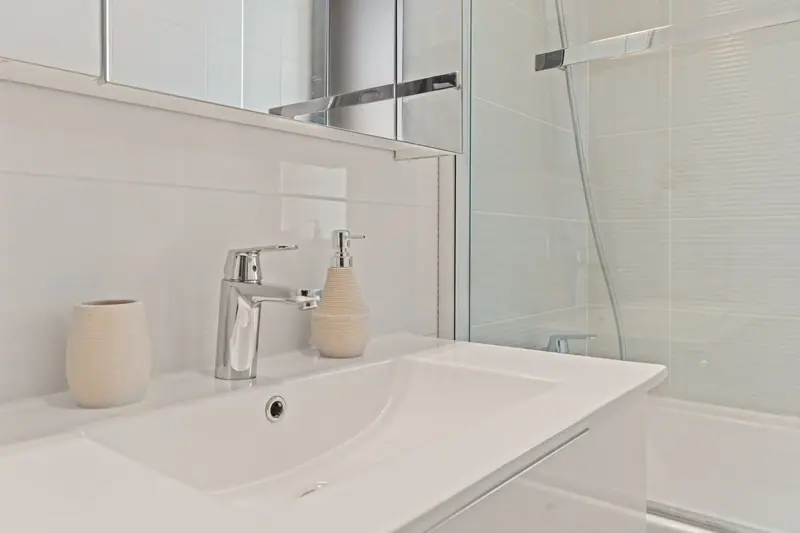 Apartament cu dormitor verde smarald, Str. Wilhelm Filderman, București, fotografia 11