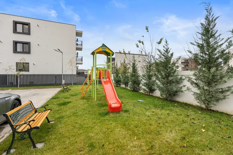 Apartament familial într-un ansamblu cu grădină, La Foresta, fotografia 6