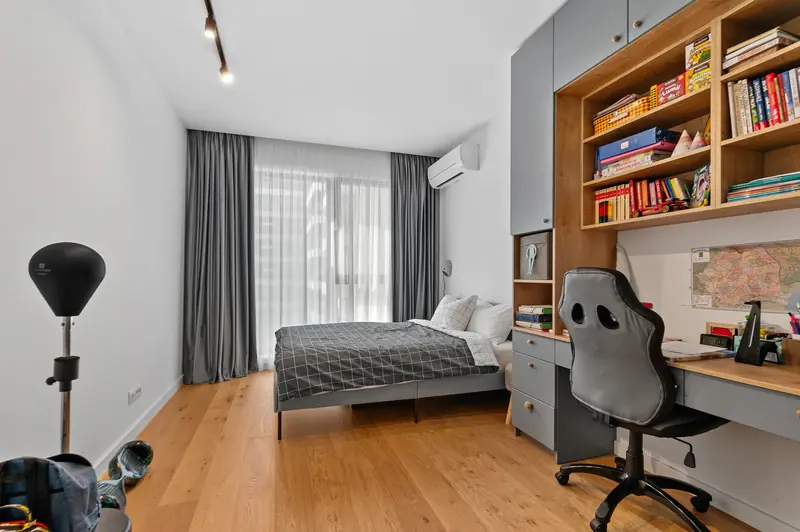 Apartament familial cu terasă spre curtea interioară, Nusco City, fotografia 9