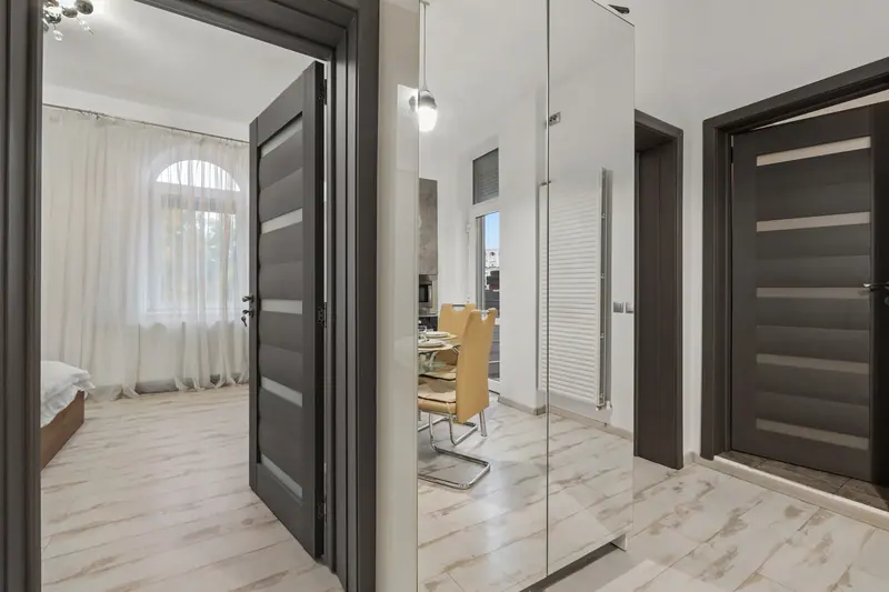 Apartament cu ferestre arcuite, Bd. Regina Maria, București, fotografia 7