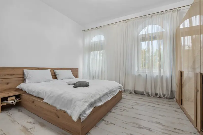 Apartament cu ferestre arcuite, Bd. Regina Maria, București, fotografia 8