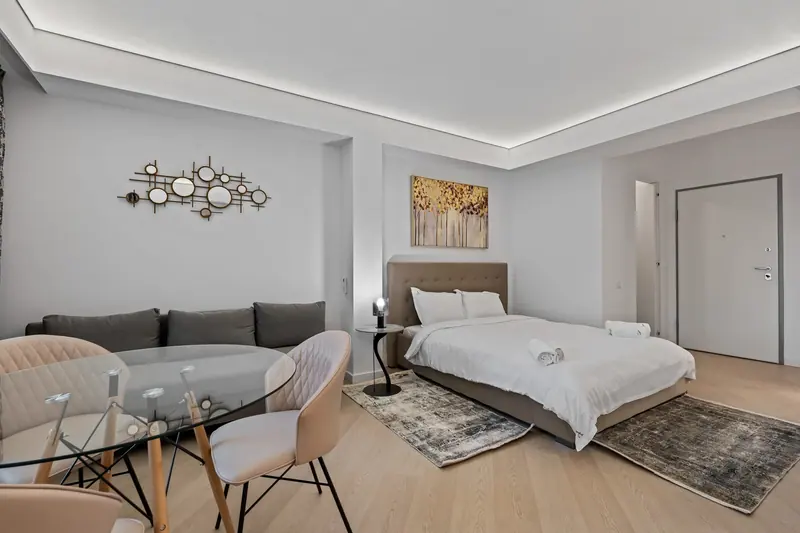 Apartament cu finisaje aurii, Cortina North, fotografia 1