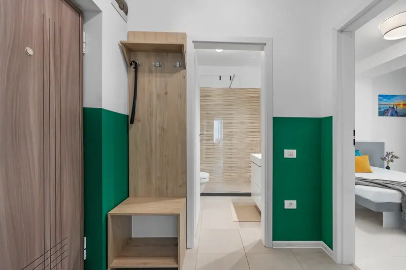 Apartament cu living deschis și terasă, Ansambluri noi, fotografia 9