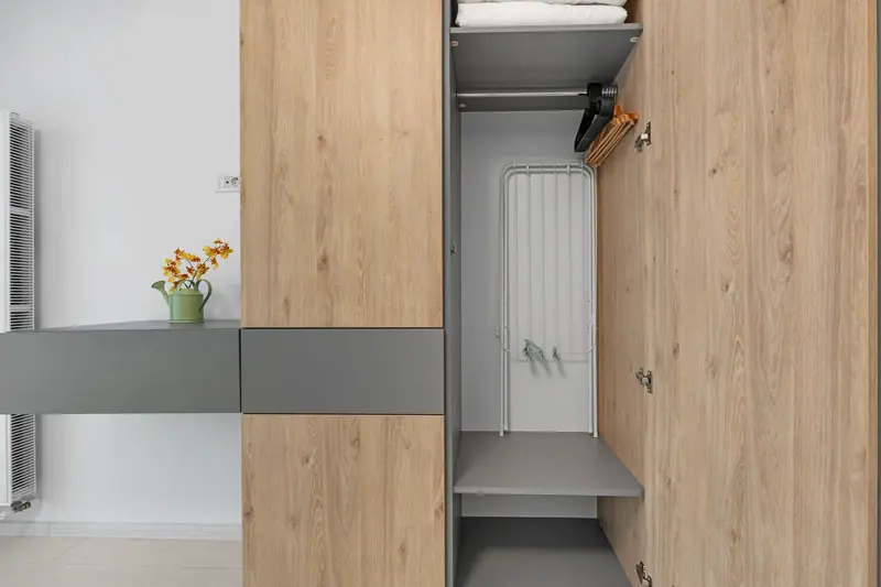 Apartament cu living deschis și terasă, Ansambluri noi, fotografia 12