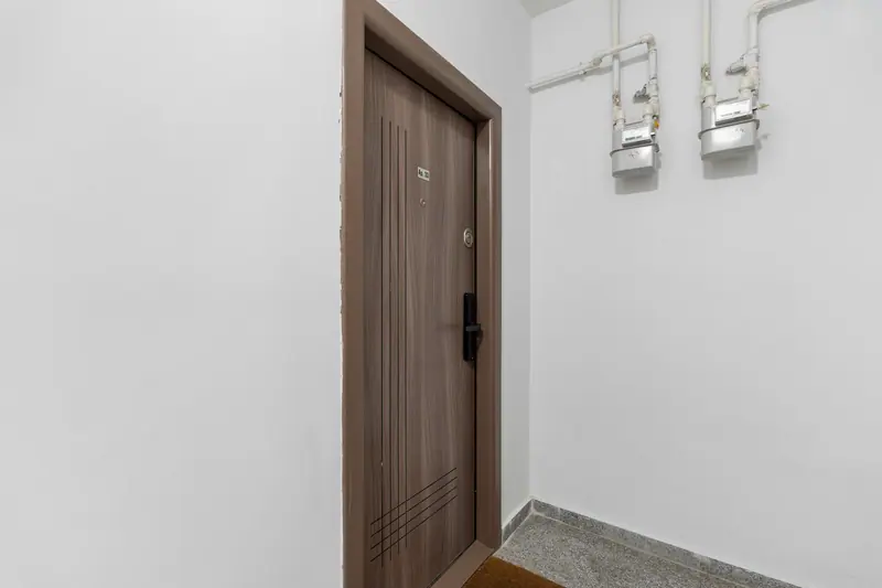 Apartament cu living deschis și terasă, Ansambluri noi, fotografia 23