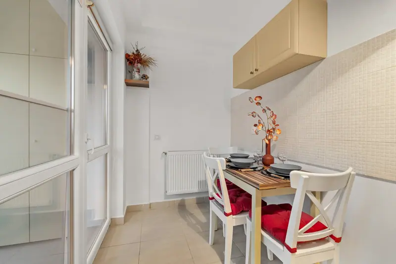 Apartament luminos cu accente albastre, București, fotografia 19