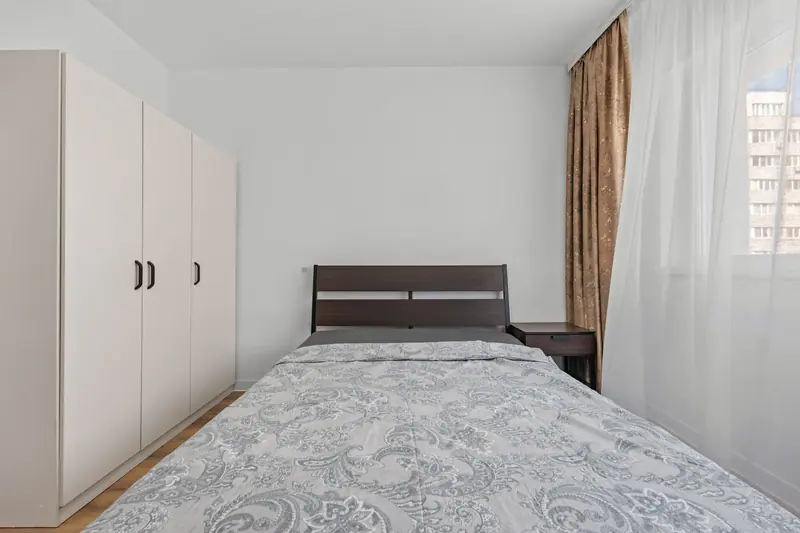 Apartament luminos cu balcon închis, Str. Cupolei, București, fotografia 8