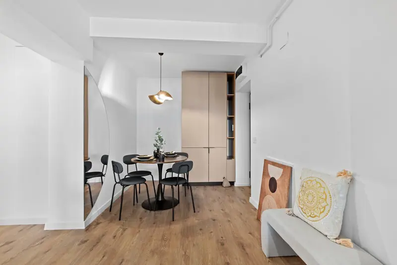 Apartament luminos cu accente de lemn, Ivory, fotografia 7