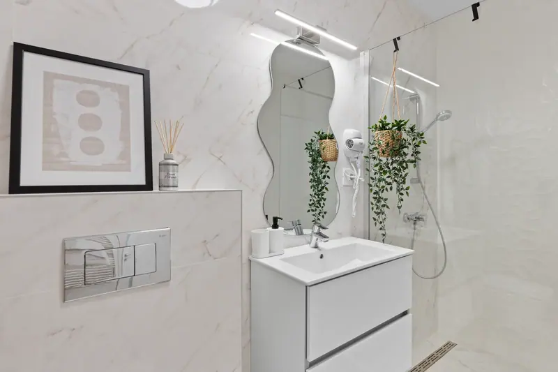 Apartament luminos cu accente de lemn, Ivory, fotografia 13