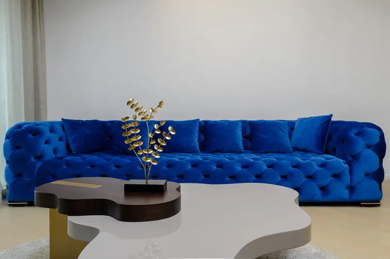 Apartament de lux cu baterii aurii, Cortina Academy, fotografia 15