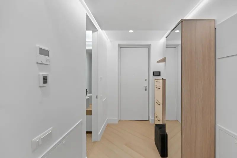 Apartament cu baie din marmură naturală, Cortina North, fotografia 6