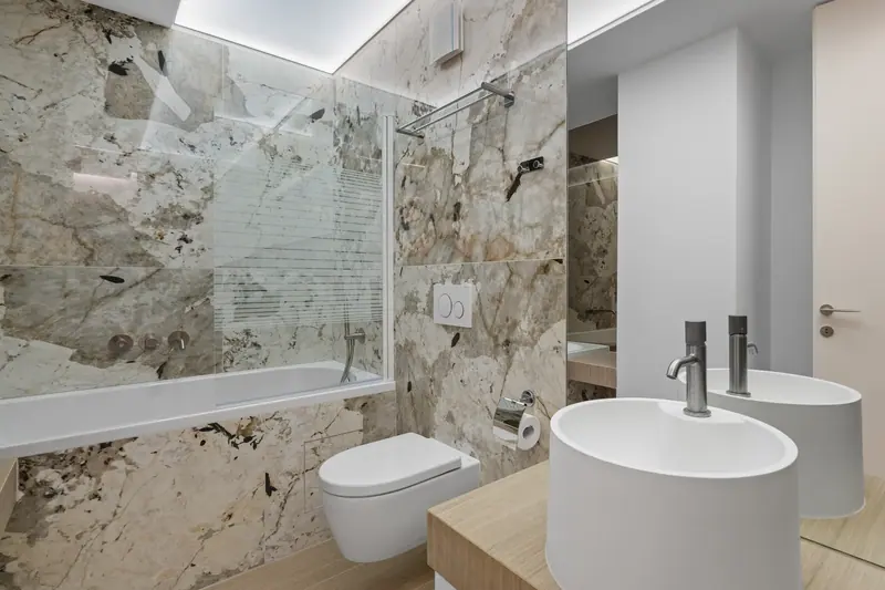 Apartament cu baie din marmură naturală, Cortina North, fotografia 13