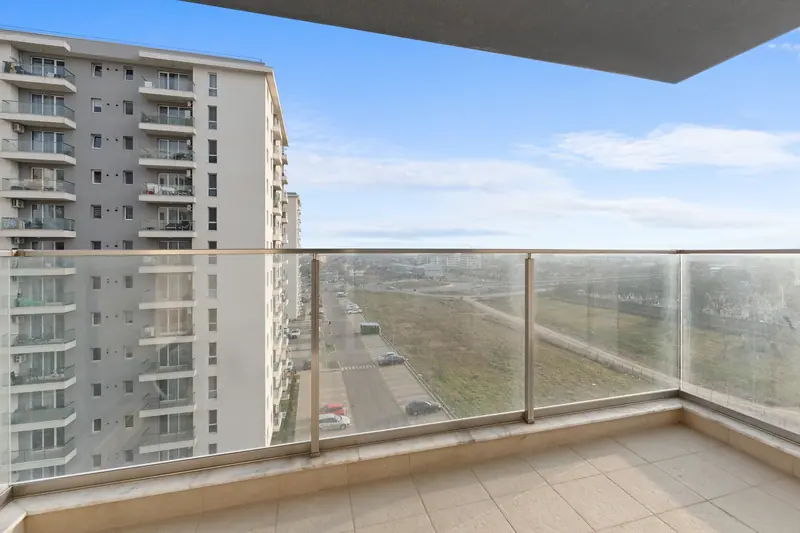 Apartament cu pereți din microciment, Ansambluri noi, fotografia 12