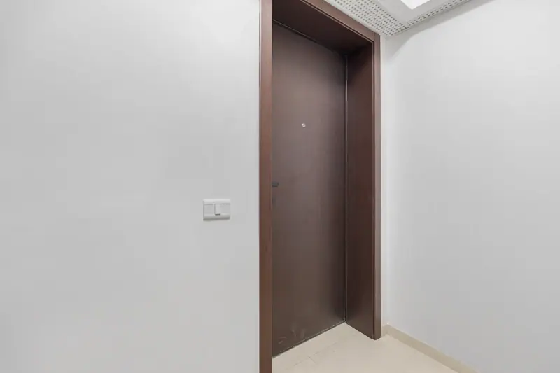 Apartament cu pereți din microciment, Ansambluri noi, fotografia 21