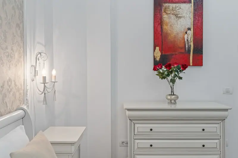 Apartament elegant cu mobilier clasic, Bd. Nicolae Bălcescu, București, fotografia 5