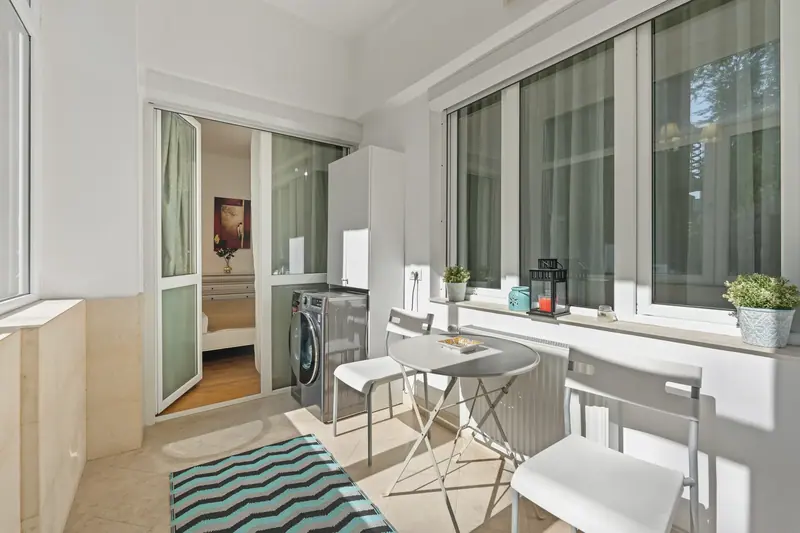 Apartament elegant cu mobilier clasic, Bd. Nicolae Bălcescu, București, fotografia 14