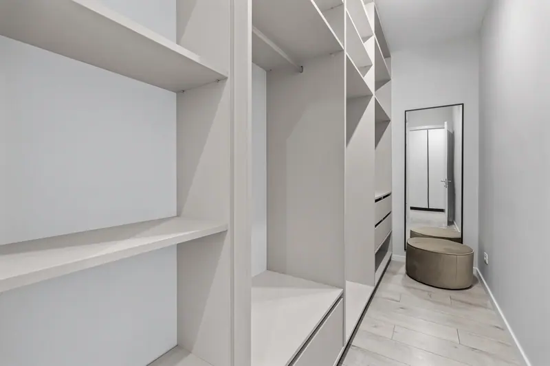 Apartament modern cu baie din marmură, Ansambluri noi, fotografia 7