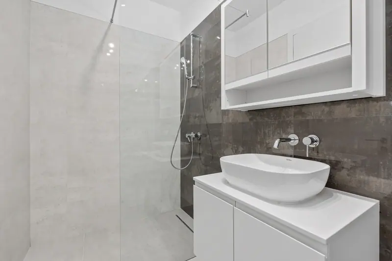 Apartament modern cu baie din marmură, Ansambluri noi, fotografia 10