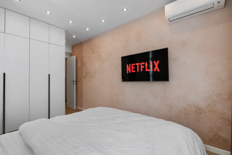 Apartament modern în tonuri calde, Mihai Bravu, București, fotografia 17