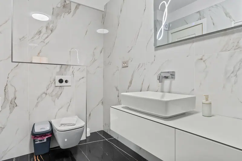 Apartament modern cu baie din marmură și terasă, Str. Justiției, București, fotografia 9