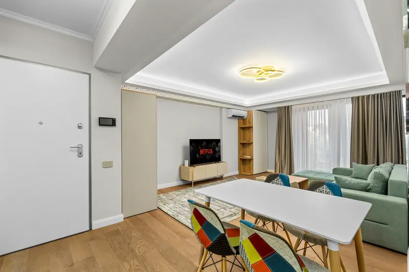 Apartament modern cu baie din marmură și terasă, Str. Justiției, București, fotografia 15