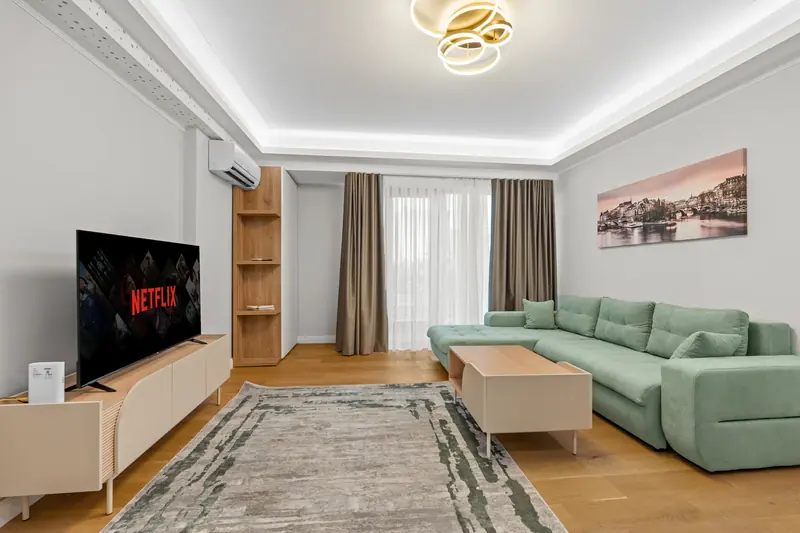 Apartament modern cu baie din marmură și terasă, Str. Justiției, București, fotografia 16
