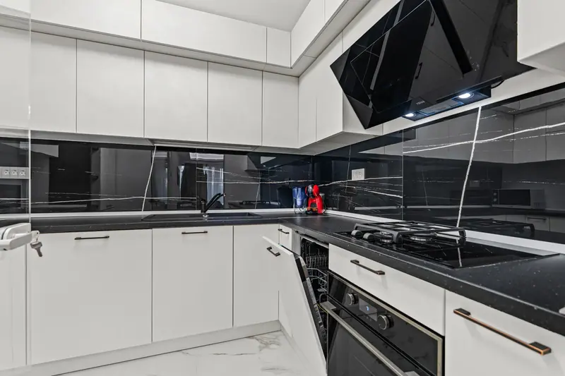 Apartament modern cu baie din marmură și terasă, Str. Justiției, București, fotografia 23
