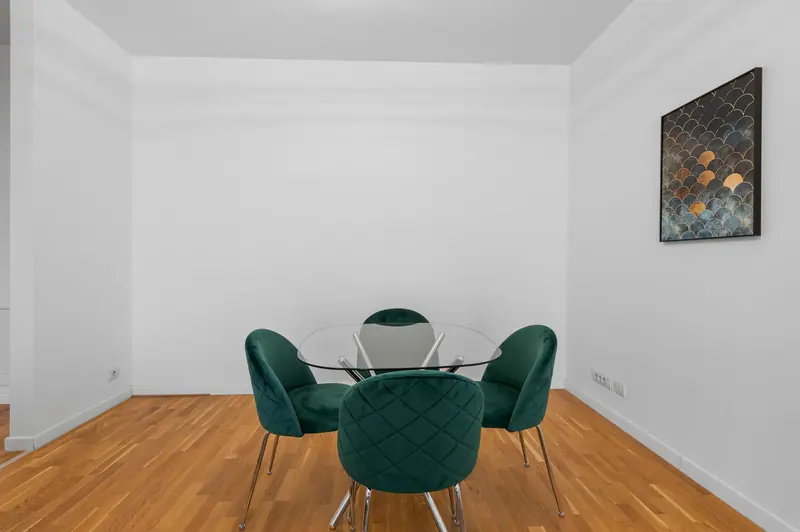 Apartament nou cu terasă și vedere spre lac, Ansambluri noi, fotografia 7