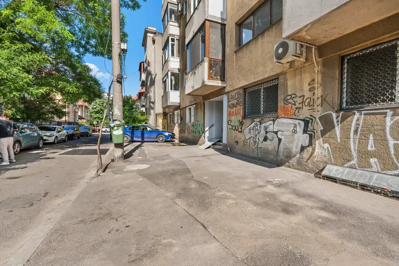 Apartament cu parchet în spic și canapea verde, Str. Vasile Pârvan, București, fotografia 24
