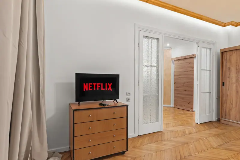 Apartament renovat într-o clădire veche, București, fotografia 7