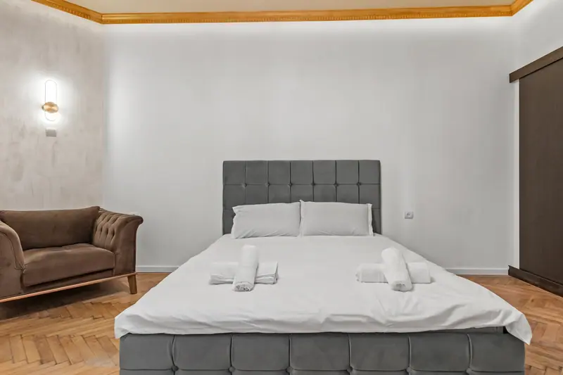 Apartament renovat într-o clădire veche, București, fotografia 8
