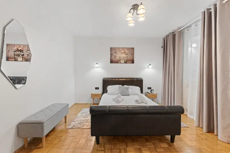 Apartament renovat cu parchet din lemn, Bd. Nicolae Bălcescu, București, fotografia 8