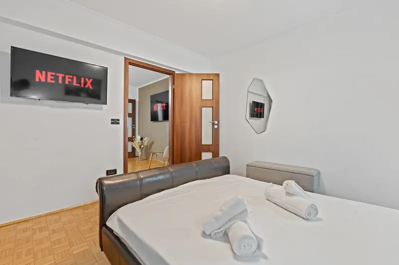 Apartament renovat cu parchet din lemn, Bd. Nicolae Bălcescu, București, fotografia 14